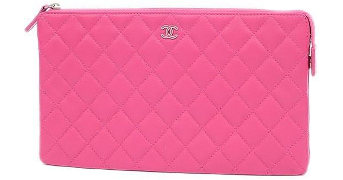chanel pink clutch