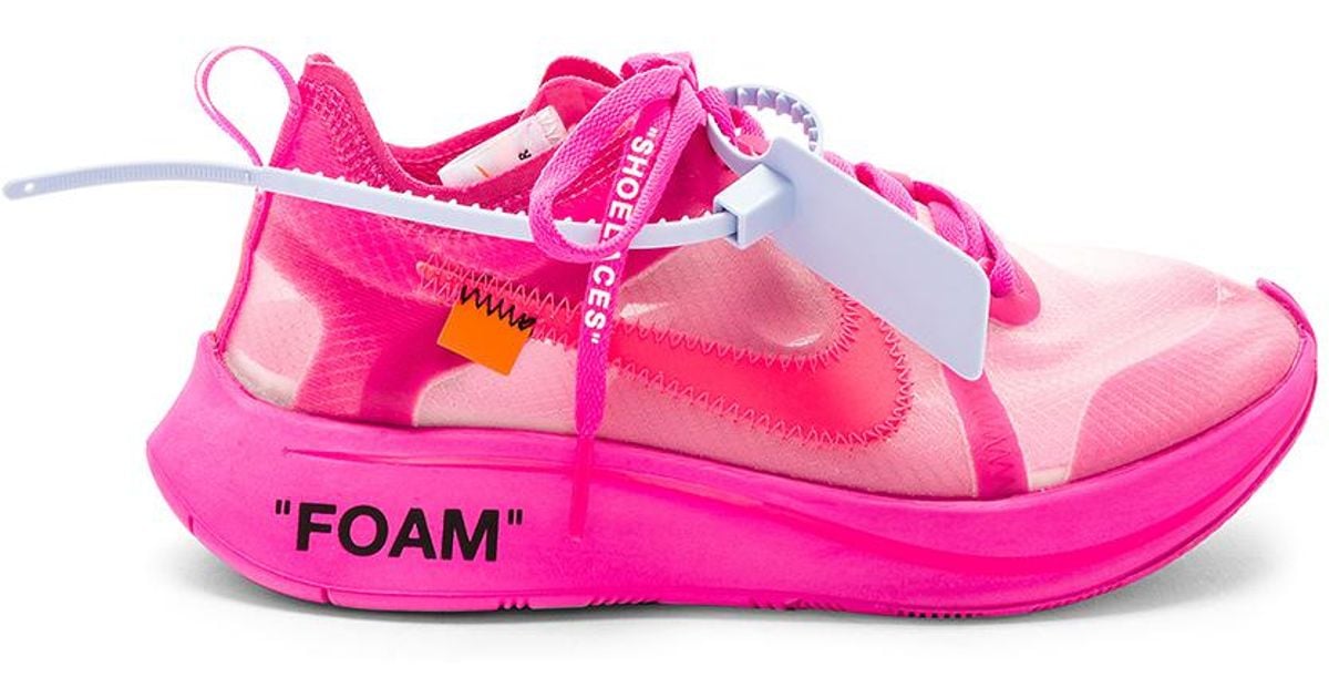 pink zoom fly off white