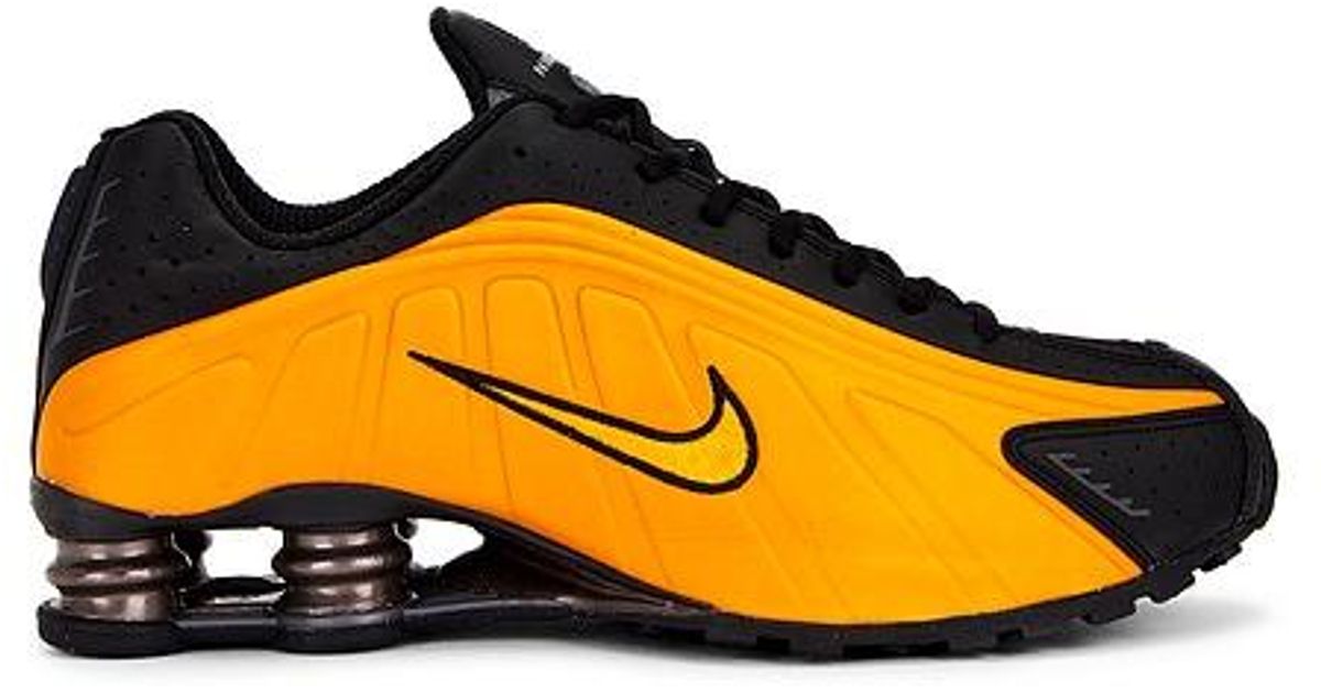 ◇ Nike Shox R4 ナイキ ブラック イエロー ホワイト ◇