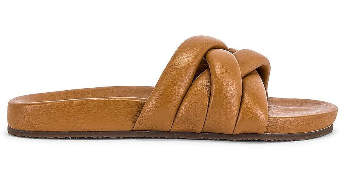 seychelles low key slides