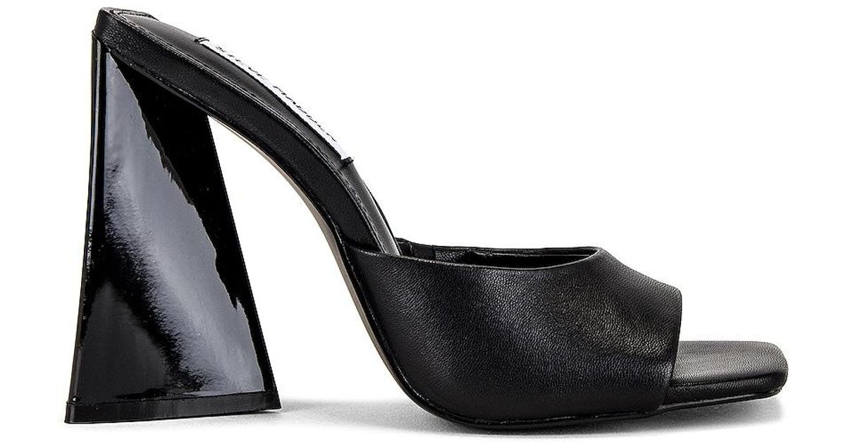 steve madden twists bone leather
