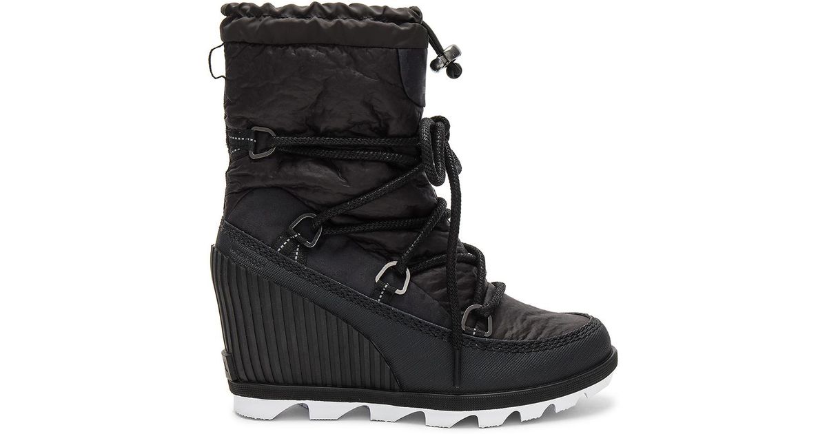 sorel women's kinetic wedge boots