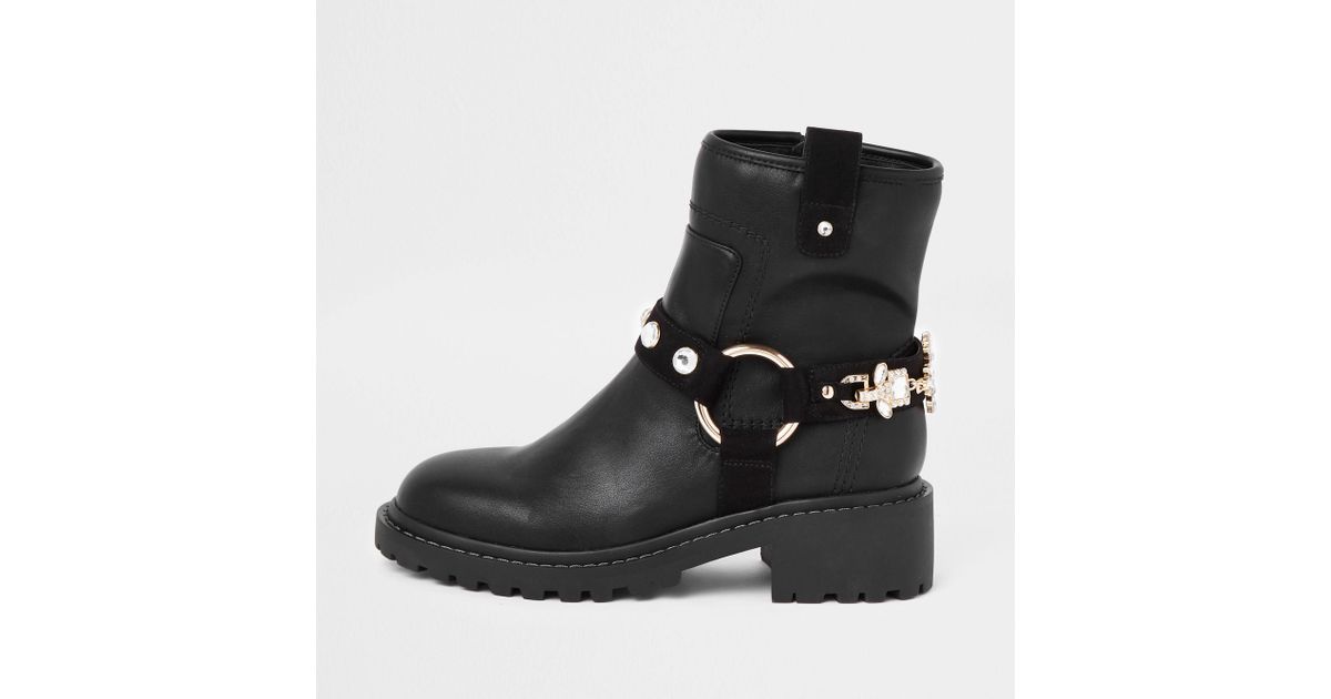hidden wedge pumps