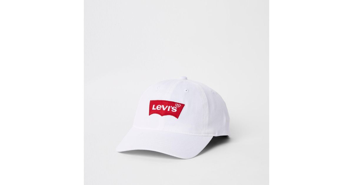 white levis hat