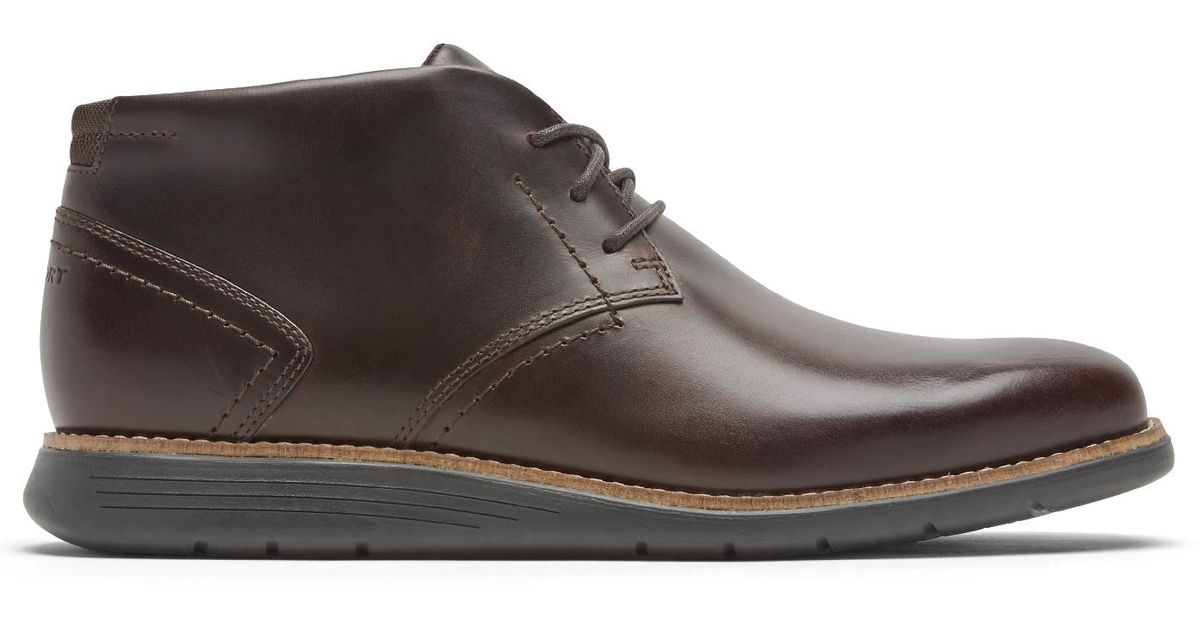 total motion sport dress chukka