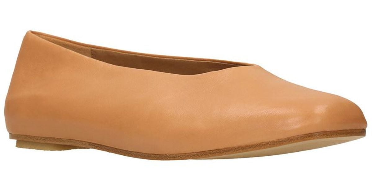 clarks margot free flat
