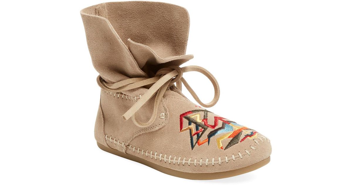 toms moccasin boots