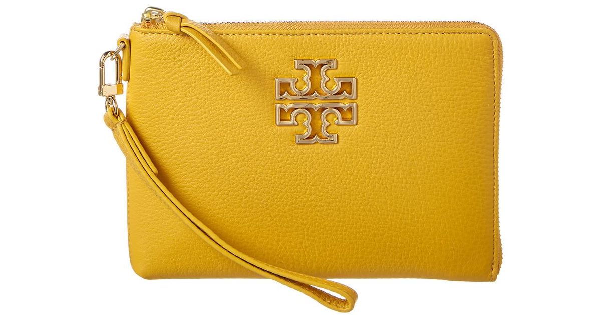 tory burch britten wristlet