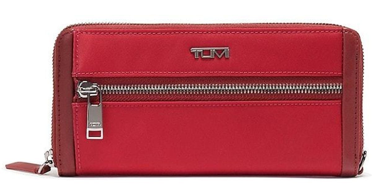 Tumi Voyageur Leathertrimmed Ziparound Continental Wallet in Red for