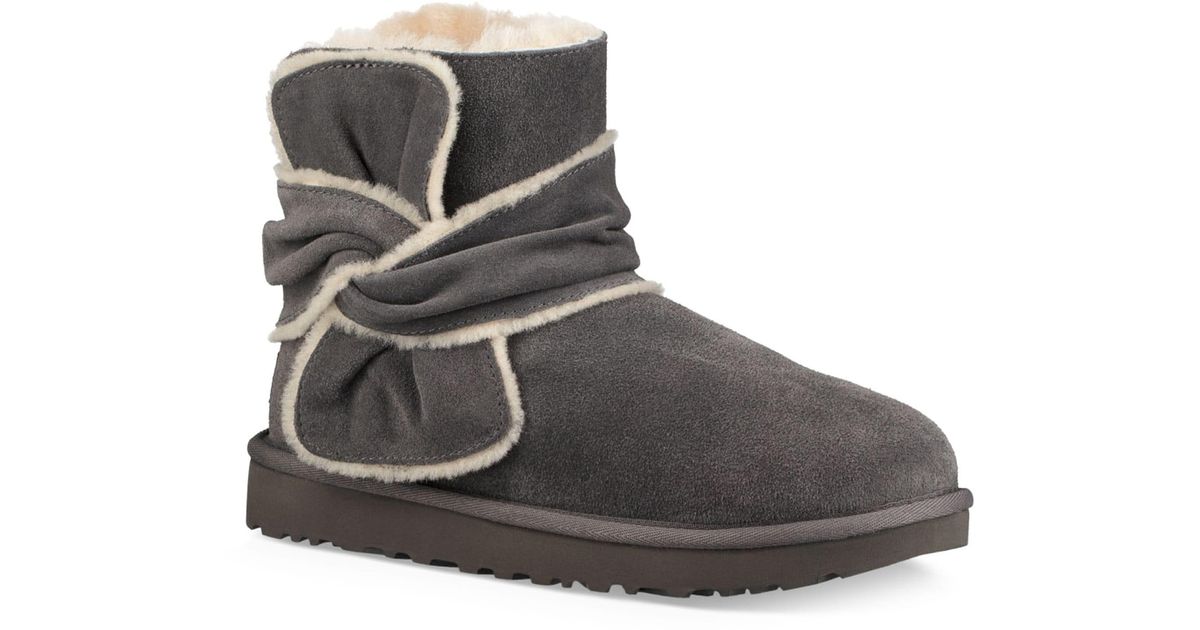 ugg luxe spill seam mini boot