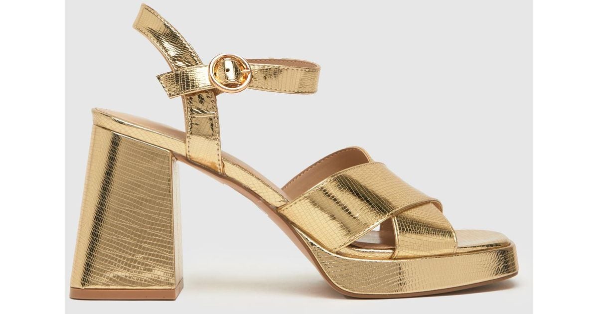 Strap platform store
