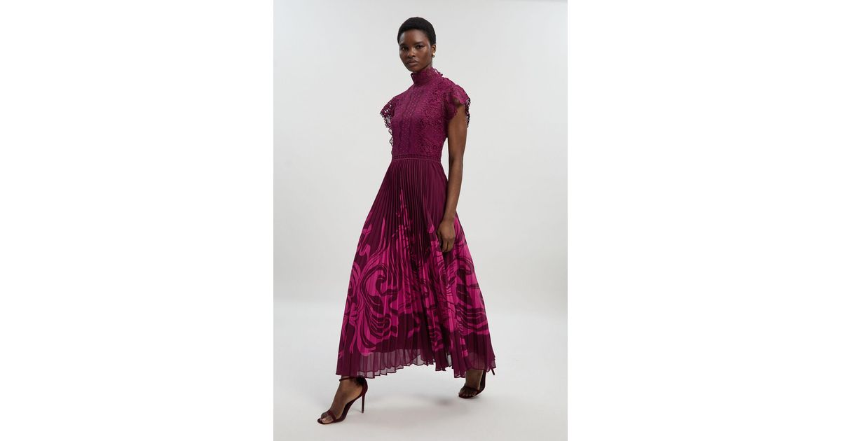 Karen Millen Guipure Lace Pleated Maxi Dress in Purple | Lyst UK Karen Millen Guipure Lace Pleated Maxi Dress in Purple | Lyst UK