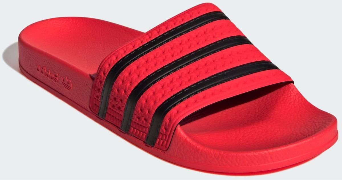 adidas Originals Adilette Slides in Red for Men | Lyst UK