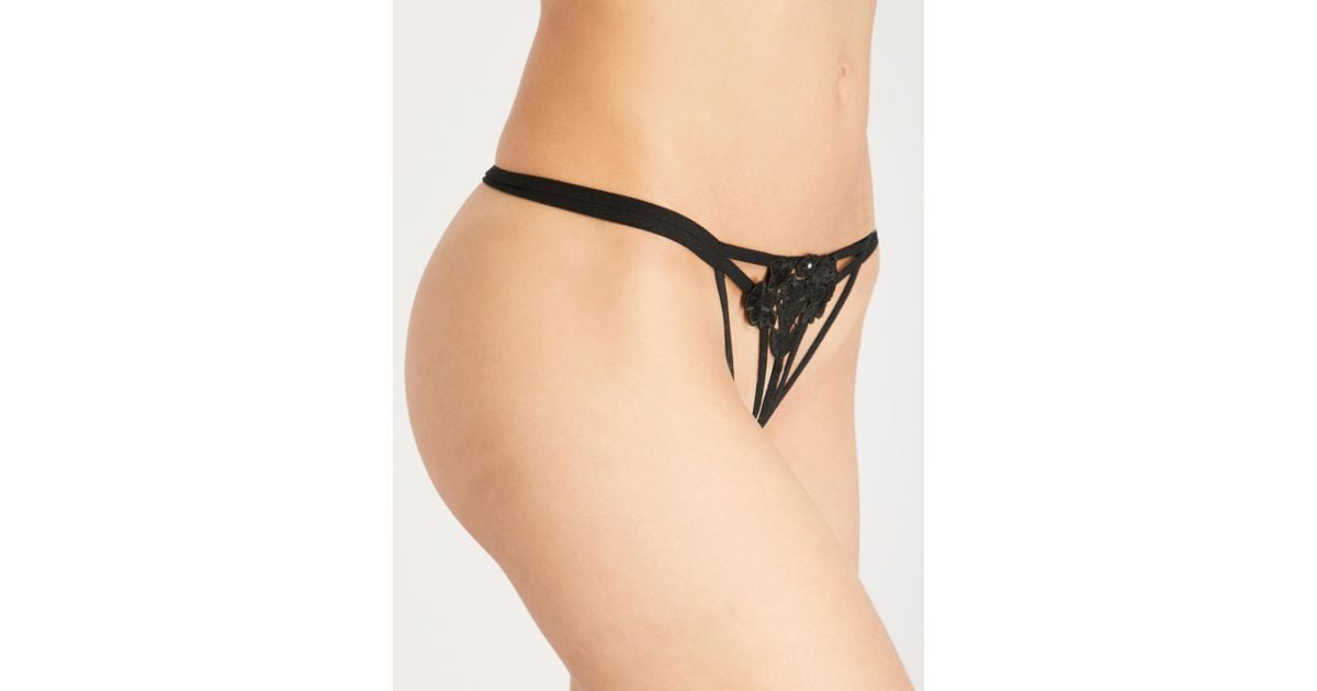 Spanx Undie-tectable Lace Thong - Belle Lingerie
