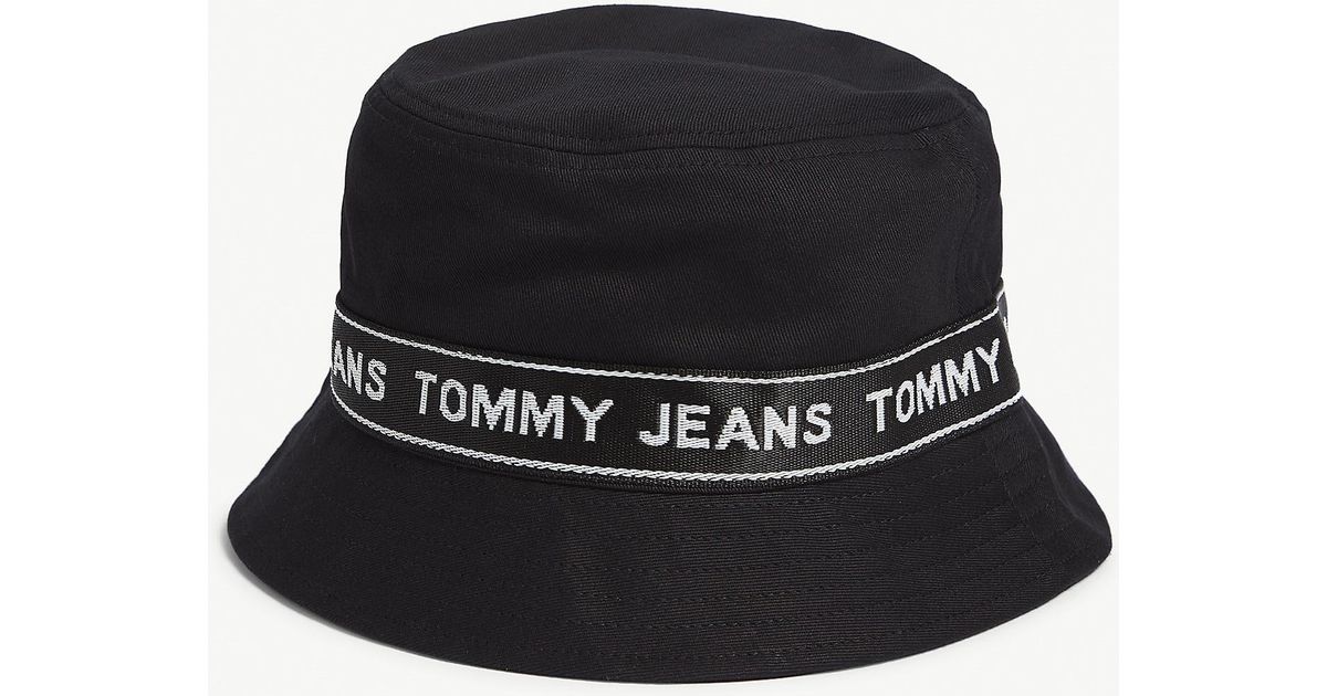 tommy bucket hat