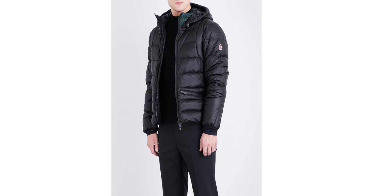 moncler mouthe