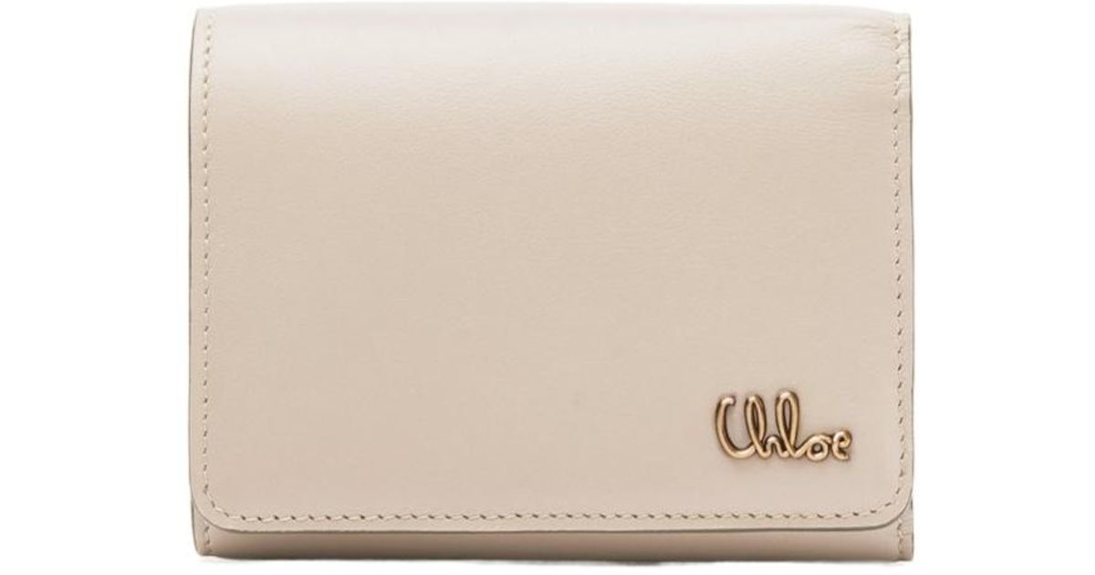 Chloé Small Chloé Iconic Tri-Fold With Coin Pocket in Natural | Lyst