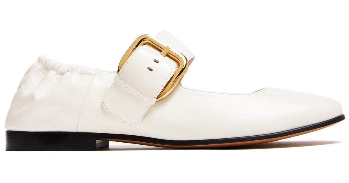 Astaire Flat