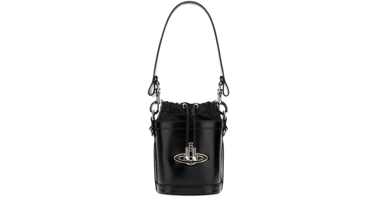 Vivienne Westwood Logo Plaque Chain Linked Bucket Bag in Black | Lyst