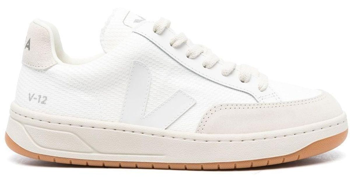 veja v12 b mesh black white