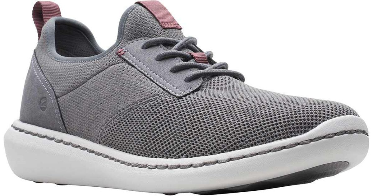 clarks step flow low