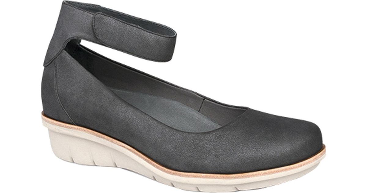 dansko jenna ankle strap flat