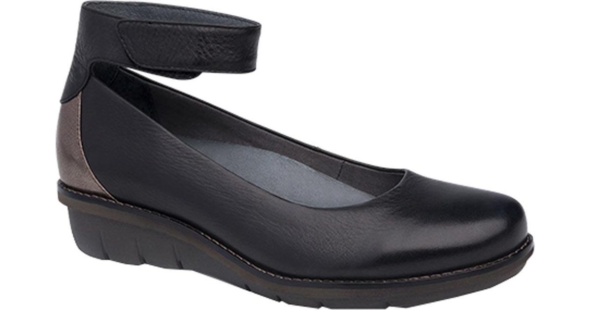 dansko jenna flat