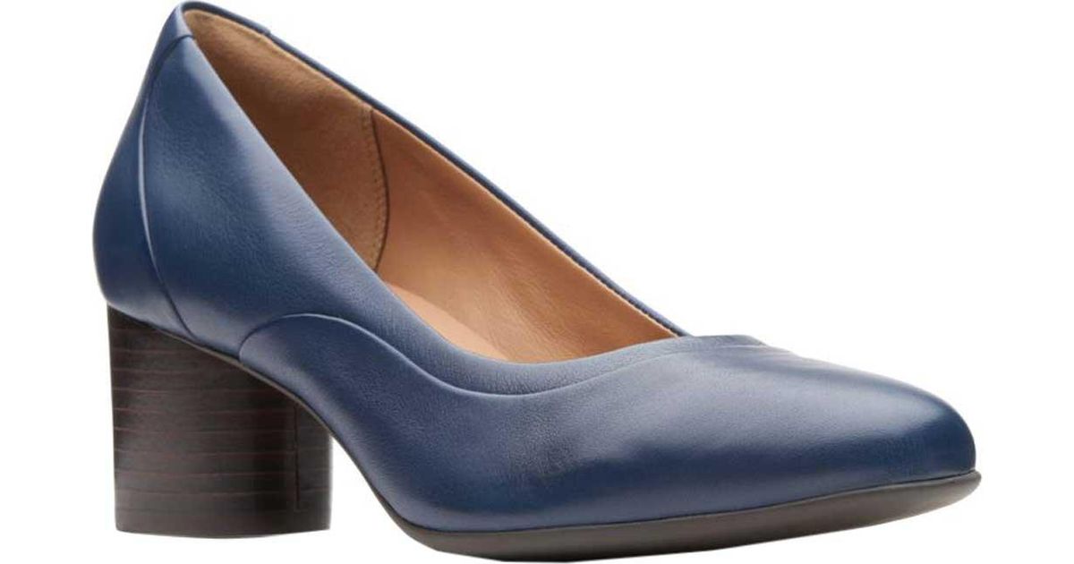 high heels wide toe box