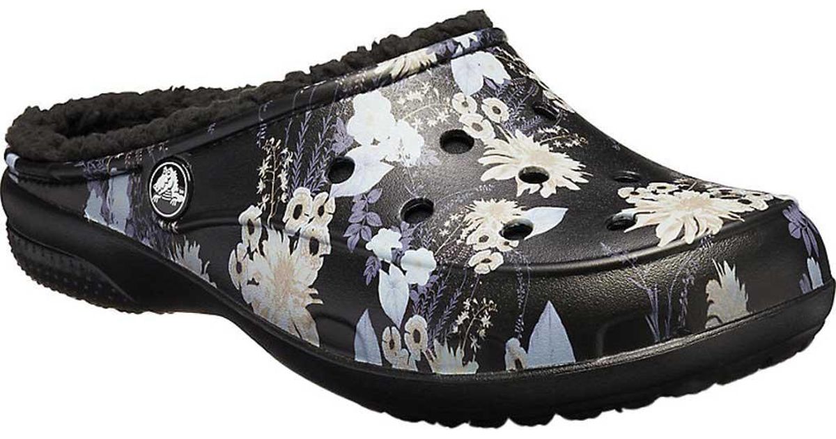 crocs freesail graphic clog