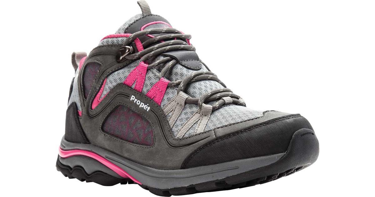 propet hiking boots