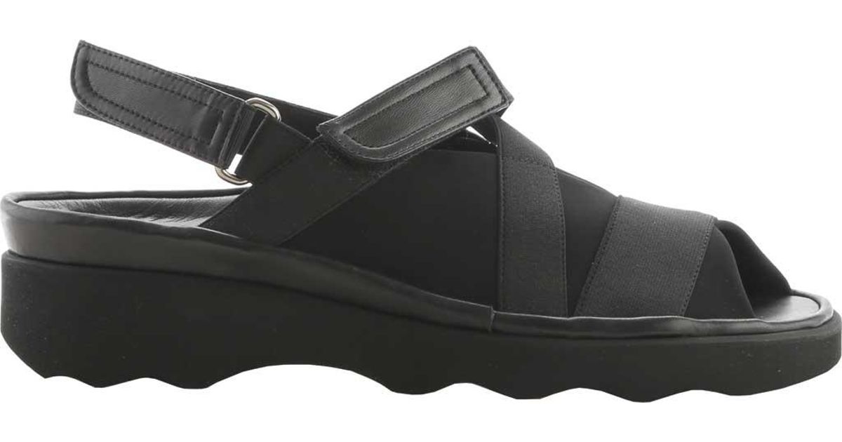 thierry rabotin wave sandals