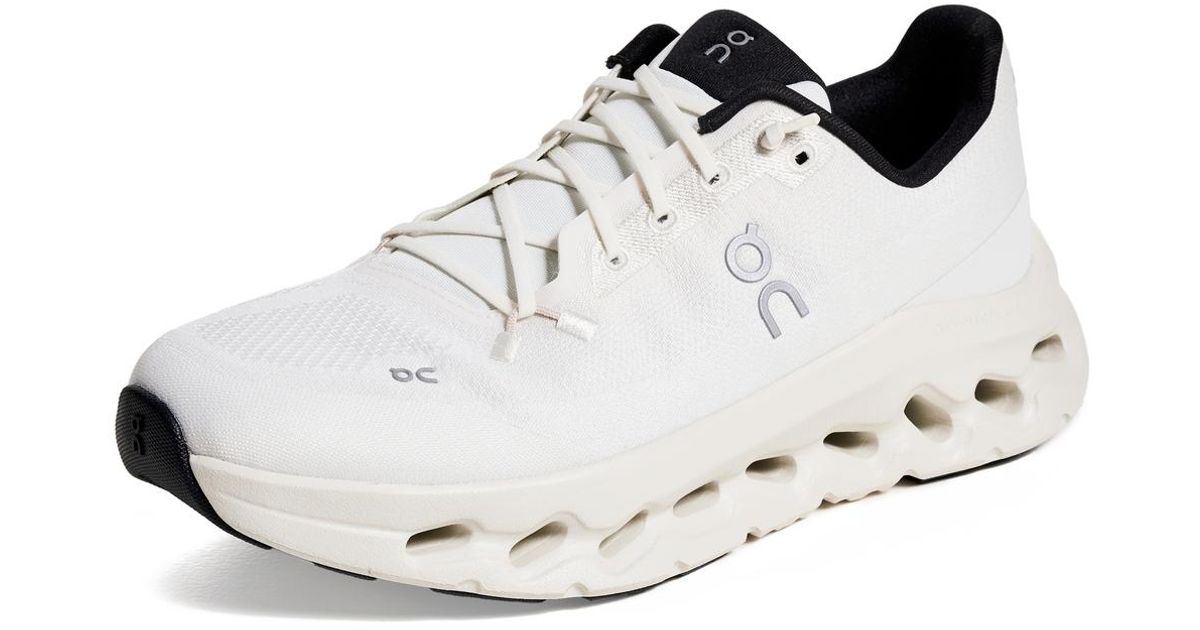 On Shoes Cloudtilt Sneakers in White | Lyst