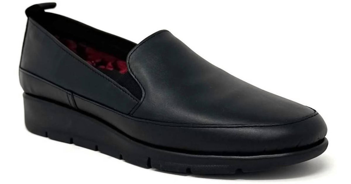 Saydo Frida Slip-On Shoe in Black | Lyst