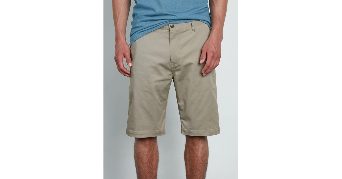 Volcom Vmonty Stretch Shorts in Khaki 