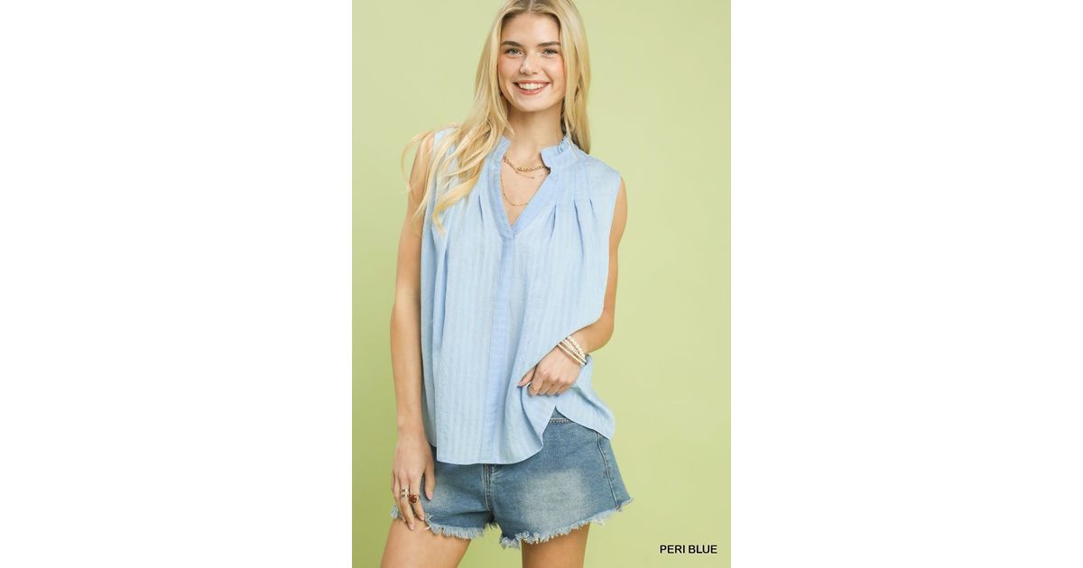 Round Split Neck TRUEDAMES Sleeveless Textured Split Neck Top in Blue | Lyst