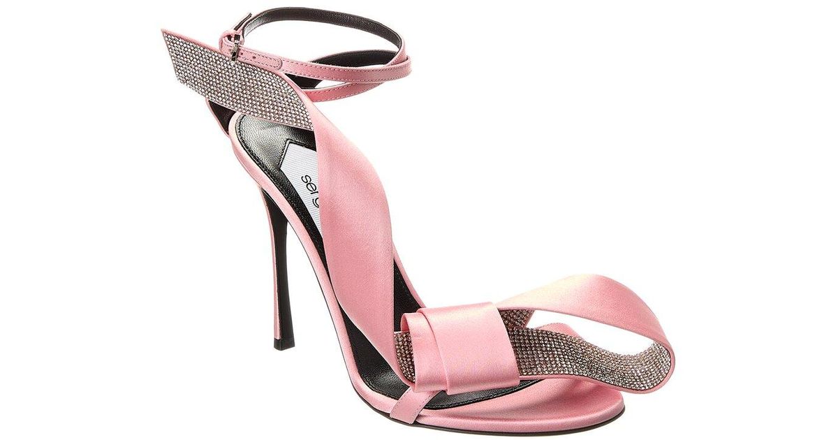 サンダル・ミュール Sergio Rossi Area Marquise' Satin Mules x Sergio Rossi Marquise embellished satin sandals in yellow