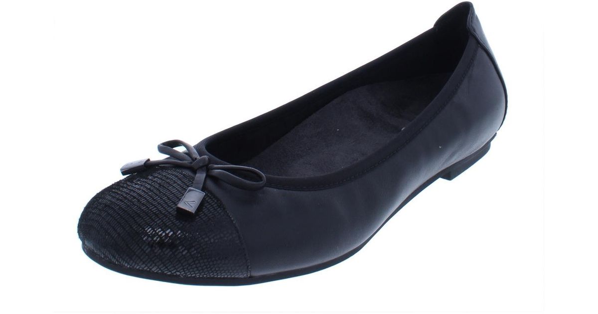 Vionic Minna Letaher Toe Cap Ballet Flats in Blue Lyst