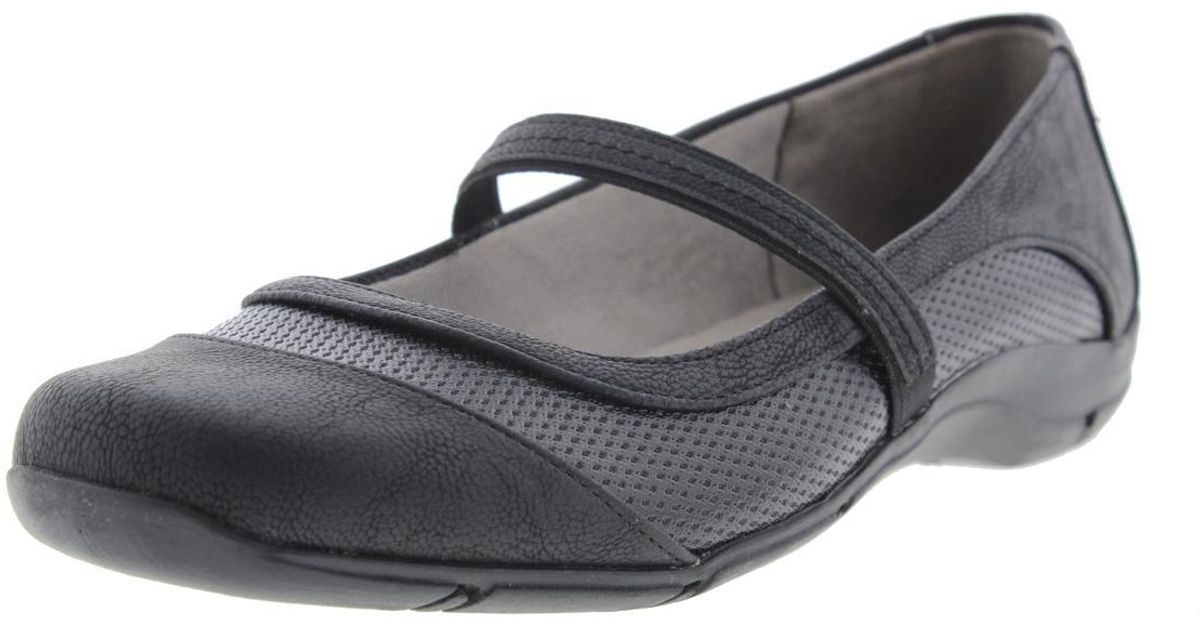 LifeStride Dare Faux Leather Perforated Mary Janes in Gray | Lyst