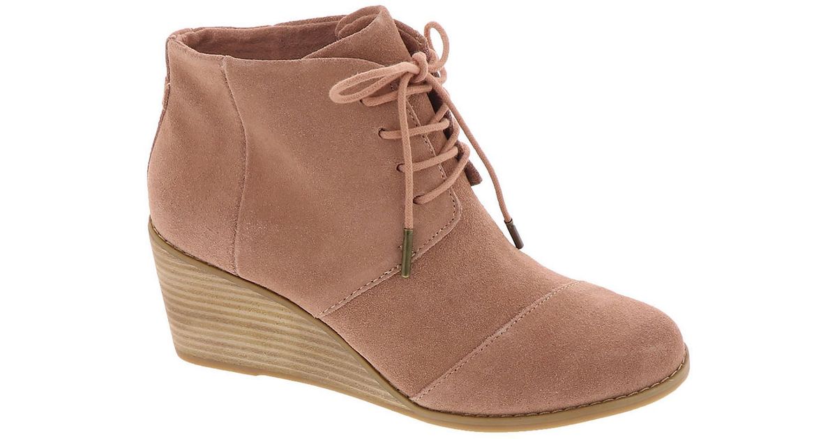 TOMS Hyde Suede Ankle Wedge Boots in Brown Lyst