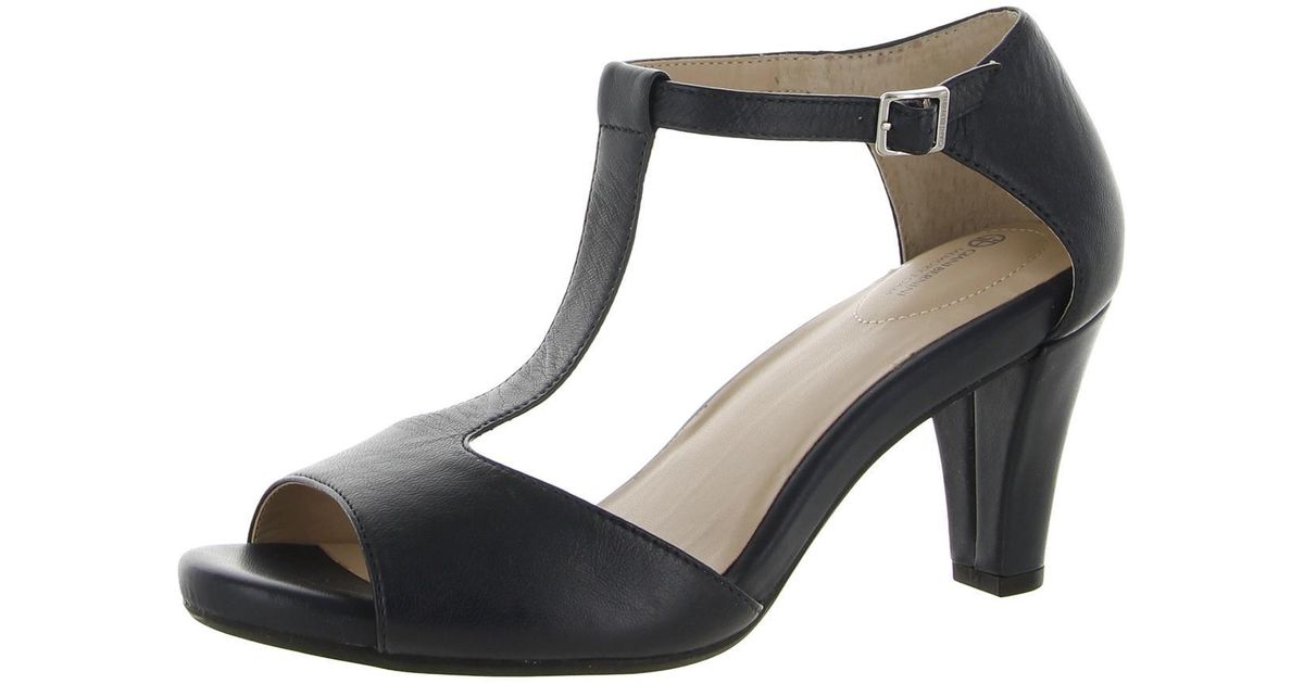 Giani Bernini Claraa T-strap Dress Sandals in Black | Lyst
