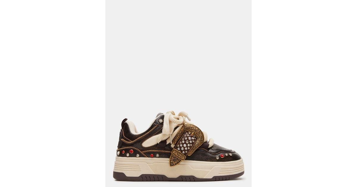 ★Steve Madden★新作★大人気★BOOMER STUD BROWN★スニーカー Steve Madden BOOMER Stud Brown Distressed Platform Chunky