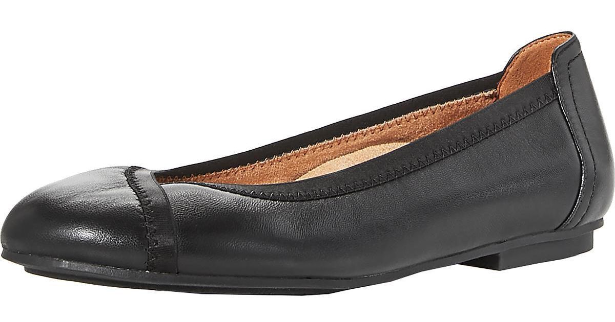 Vionic Caroll Slip On Ballet Flats in Brown Lyst