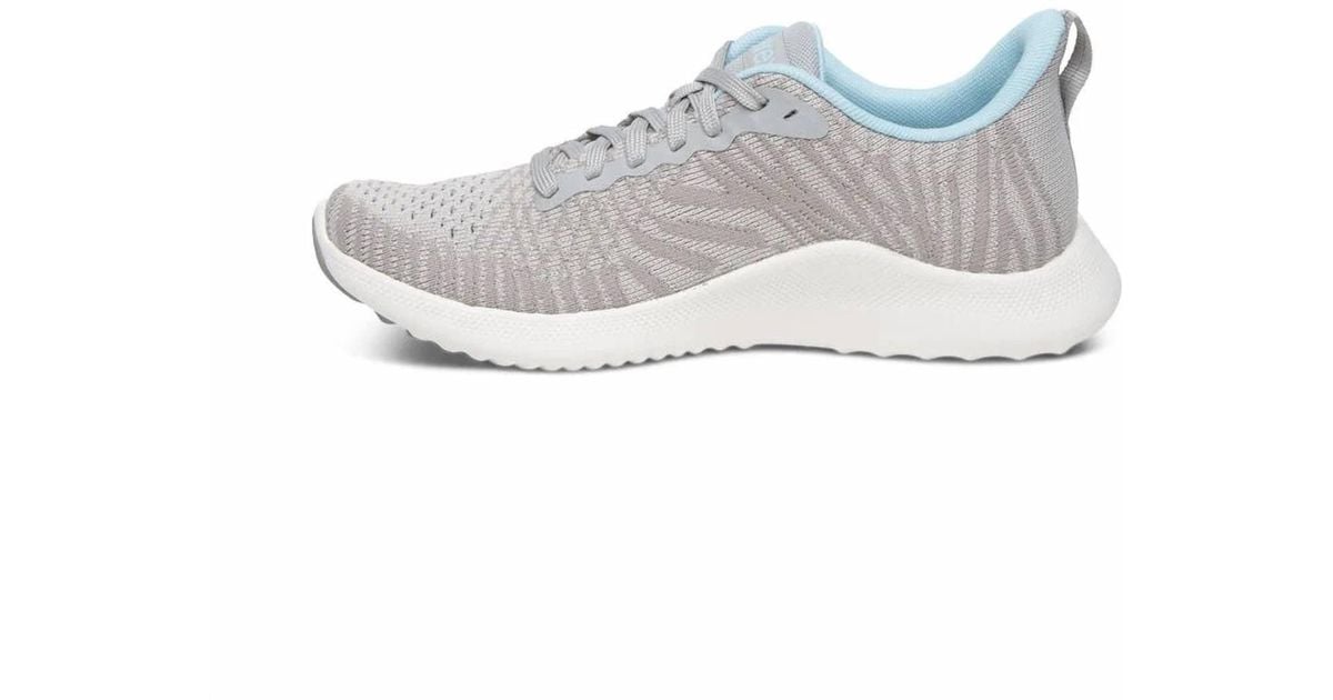 Aetrex Emery Arch Support Sneaker in White | Lyst