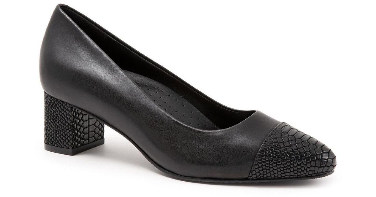 Trotters Kiki Leather Slip On Block Heels in Black | Lyst