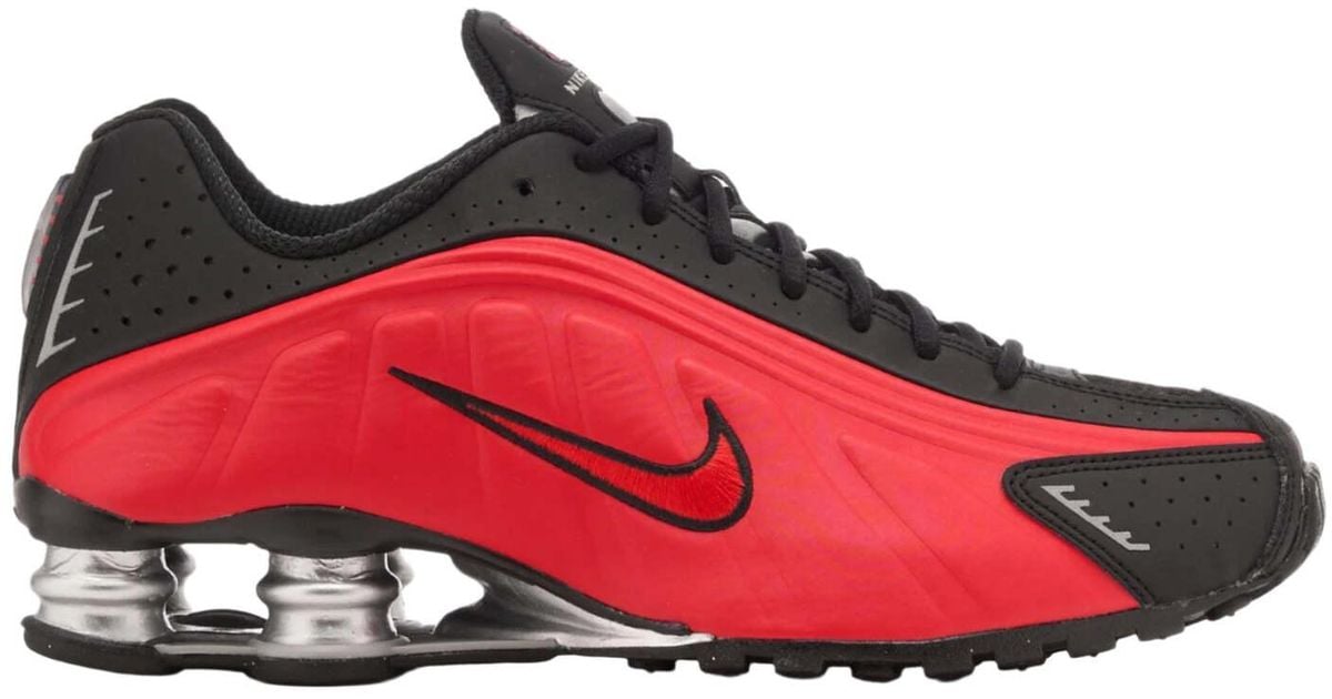 Nike Shox R4 University Metallic in Red for Men | Lyst