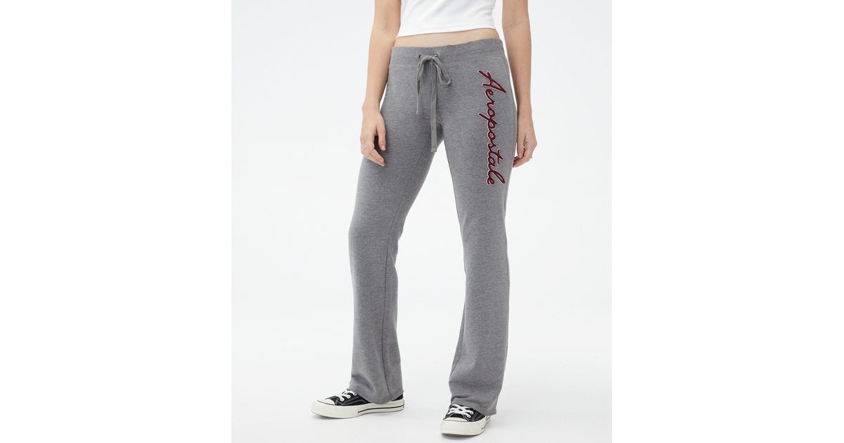 Aéropostale Script Logo Fit & Flare Sweatpants in Gray