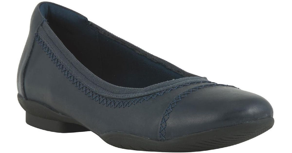 Clarks Sara Bay Faux Leather Ballet Slipon Shoes in Blue Lyst