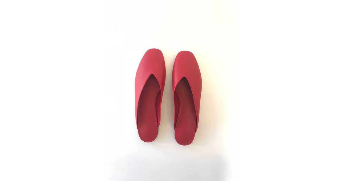 vince levins flat leather mule