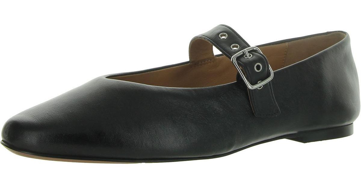 Leather Maryjanes with Hole Design