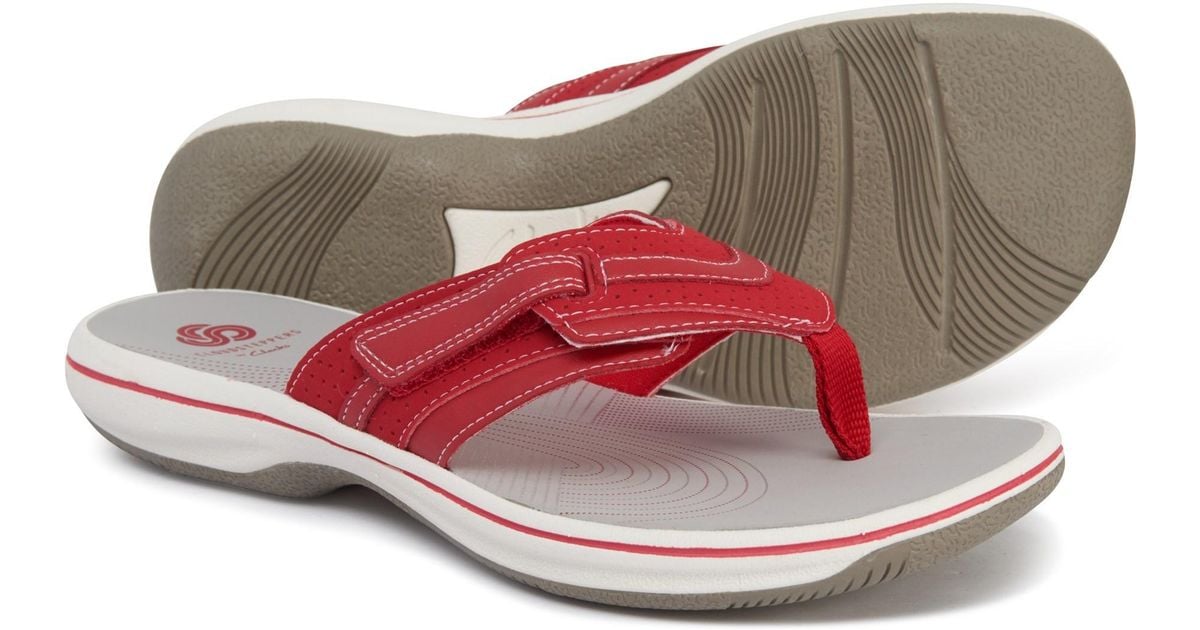 clarks red flip flops